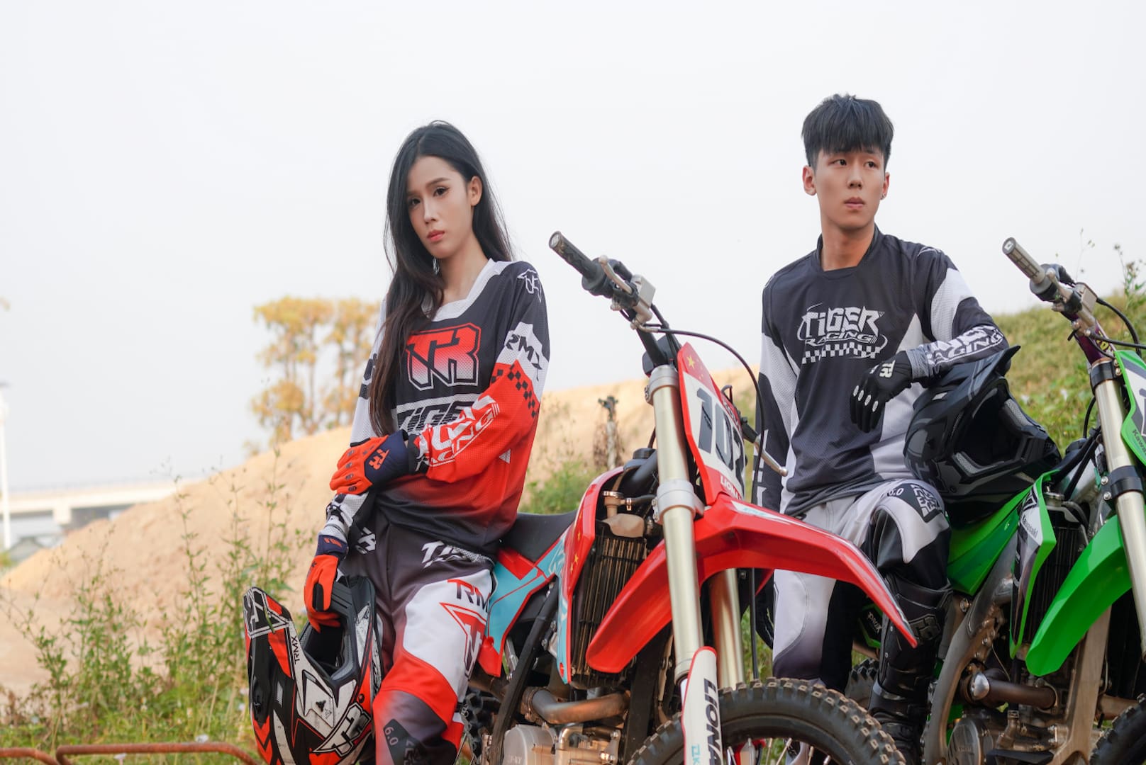 Brand new style and matching TR Tiger off-road riding equipment set!